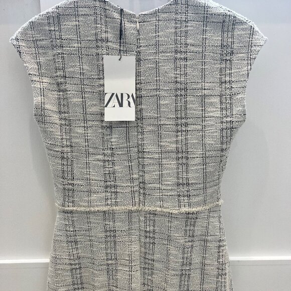 ZARA BRAND NEW Dress ,Black/Grey/white design.  Hits above the knee. - Picture 2 of 5